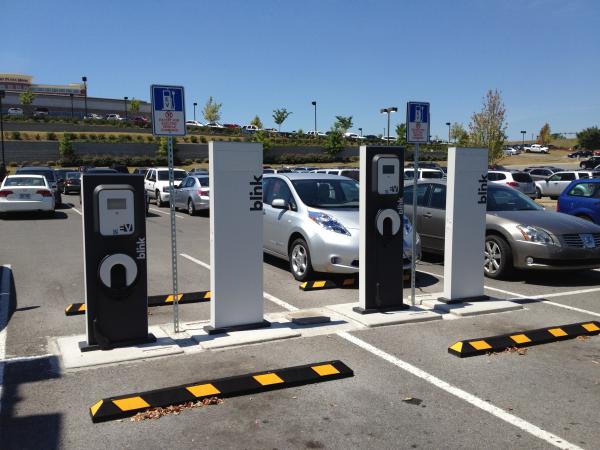 新能源汽車補貼轉向充電基礎設施推動光伏儲能等新能源技術發(fā)展